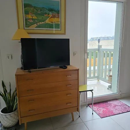 Spacieux Morny Апартаменти *